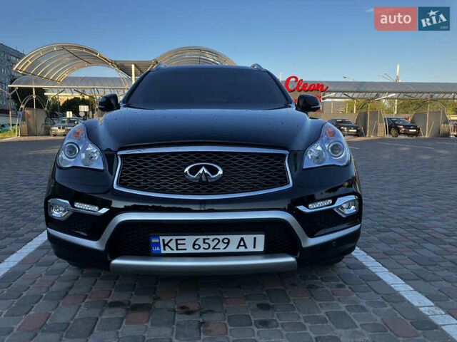Черный Инфинити QX50, объемом двигателя 3.7 л и пробегом 42 тыс. км за 18000 $, фото 1 на Automoto.ua