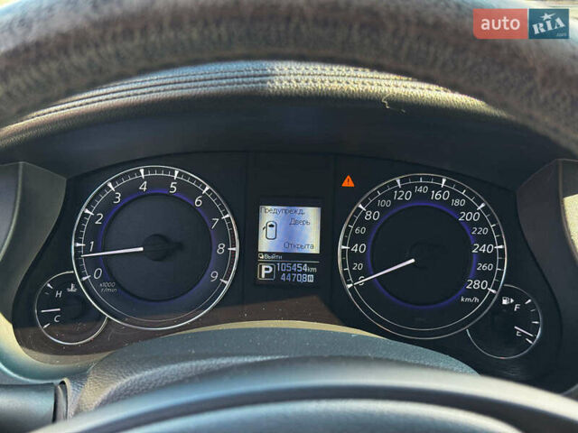 Чорний Інфініті QX50, об'ємом двигуна 2.5 л та пробігом 104 тис. км за 17790 $, фото 22 на Automoto.ua