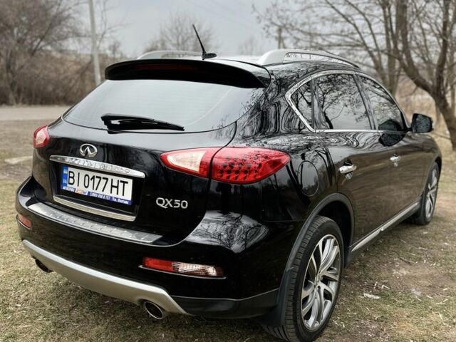 Чорний Інфініті QX50, об'ємом двигуна 3.7 л та пробігом 80 тис. км за 16999 $, фото 4 на Automoto.ua