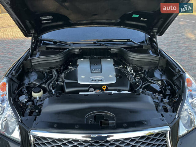 Черный Инфинити QX50, объемом двигателя 3.7 л и пробегом 42 тыс. км за 18000 $, фото 15 на Automoto.ua