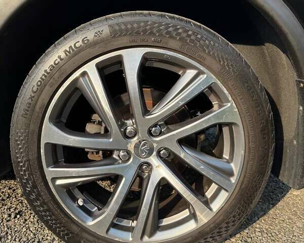 Чорний Інфініті QX50, об'ємом двигуна 3.7 л та пробігом 90 тис. км за 17500 $, фото 12 на Automoto.ua