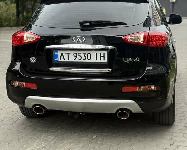 Черный Инфинити QX50, объемом двигателя 3.7 л и пробегом 164 тыс. км за 14900 $, фото 4 на Automoto.ua