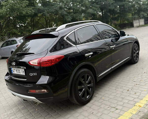 Черный Инфинити QX50, объемом двигателя 3.7 л и пробегом 164 тыс. км за 14900 $, фото 2 на Automoto.ua