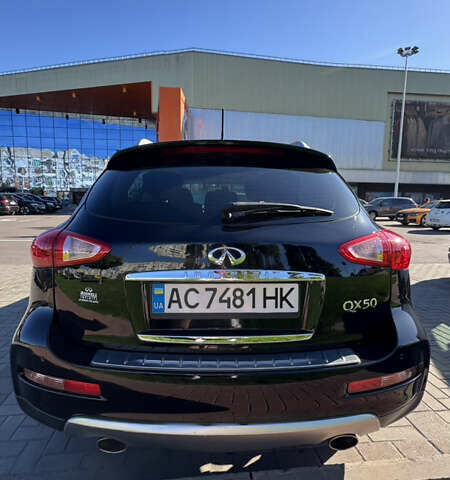 Черный Инфинити QX50, объемом двигателя 3.7 л и пробегом 62 тыс. км за 17000 $, фото 10 на Automoto.ua