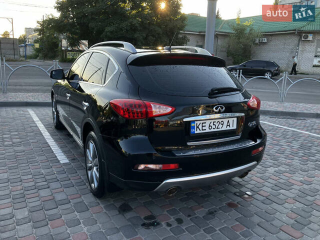Черный Инфинити QX50, объемом двигателя 3.7 л и пробегом 42 тыс. км за 18000 $, фото 5 на Automoto.ua