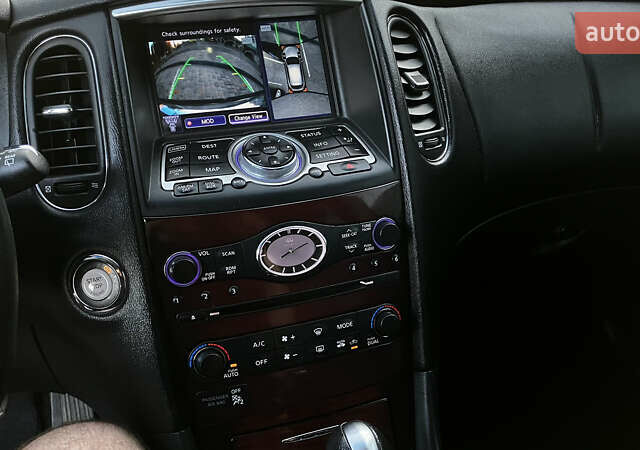 Черный Инфинити QX50, объемом двигателя 3.7 л и пробегом 42 тыс. км за 18000 $, фото 40 на Automoto.ua