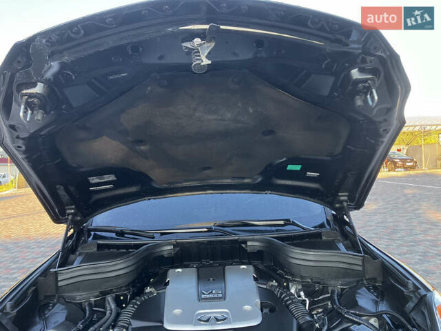 Черный Инфинити QX50, объемом двигателя 3.7 л и пробегом 42 тыс. км за 18000 $, фото 14 на Automoto.ua