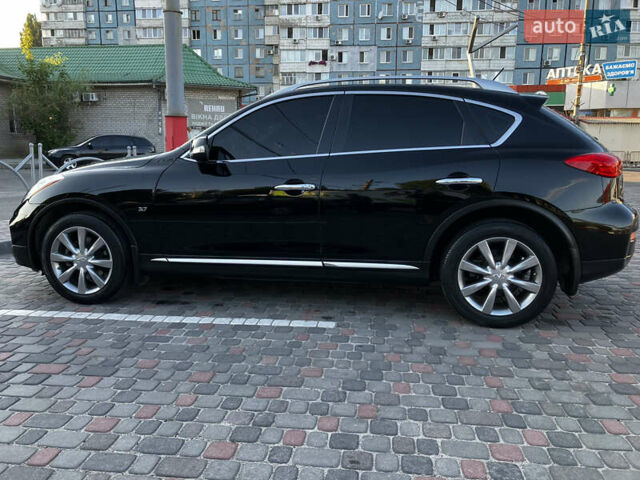 Черный Инфинити QX50, объемом двигателя 3.7 л и пробегом 42 тыс. км за 18000 $, фото 7 на Automoto.ua