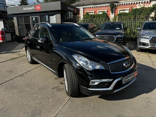 Чорний Інфініті QX50, об'ємом двигуна 2.5 л та пробігом 104 тис. км за 17780 $, фото 7 на Automoto.ua