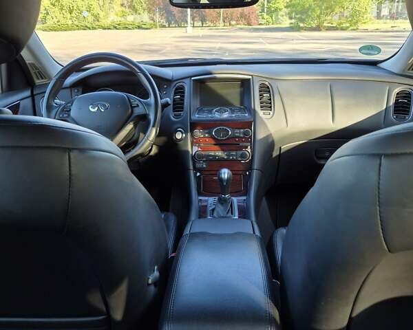 Черный Инфинити QX50, объемом двигателя 3.7 л и пробегом 104 тыс. км за 18700 $, фото 26 на Automoto.ua