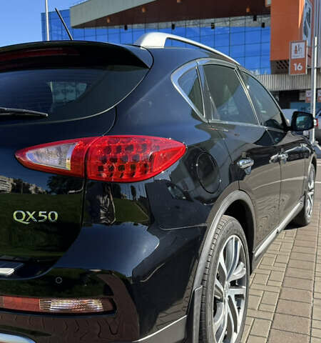 Черный Инфинити QX50, объемом двигателя 3.7 л и пробегом 62 тыс. км за 17000 $, фото 9 на Automoto.ua