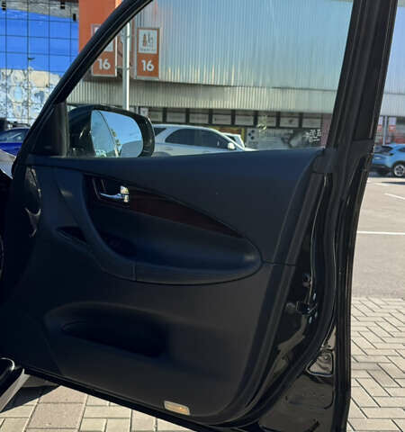 Черный Инфинити QX50, объемом двигателя 3.7 л и пробегом 62 тыс. км за 17000 $, фото 26 на Automoto.ua