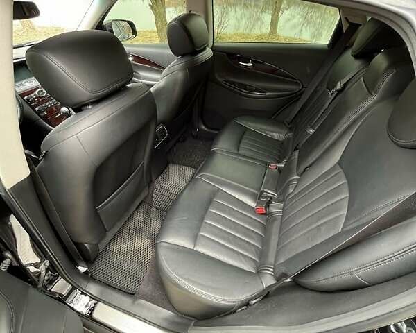 Черный Инфинити QX50, объемом двигателя 3.7 л и пробегом 80 тыс. км за 16999 $, фото 13 на Automoto.ua