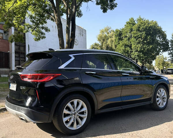 Чорний Інфініті QX50, об'ємом двигуна 2 л та пробігом 131 тис. км за 24500 $, фото 13 на Automoto.ua