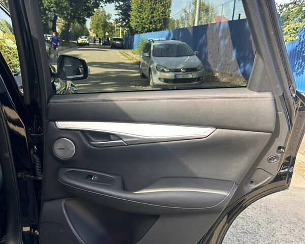 Чорний Інфініті QX50, об'ємом двигуна 2 л та пробігом 131 тис. км за 24500 $, фото 33 на Automoto.ua