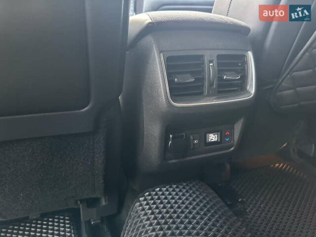 Черный Инфинити QX50, объемом двигателя 2 л и пробегом 108 тыс. км за 27000 $, фото 34 на Automoto.ua