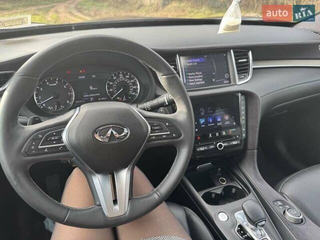 Черный Инфинити QX50, объемом двигателя 2 л и пробегом 60 тыс. км за 24800 $, фото 13 на Automoto.ua