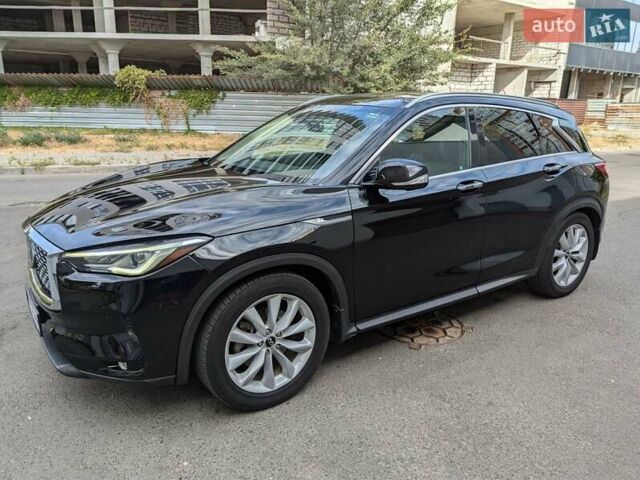 Чорний Інфініті QX50, об'ємом двигуна 2 л та пробігом 180 тис. км за 18500 $, фото 3 на Automoto.ua