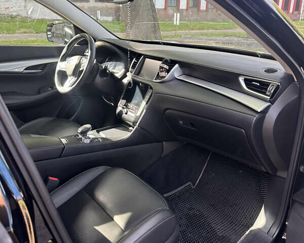 Чорний Інфініті QX50, об'ємом двигуна 2 л та пробігом 131 тис. км за 24500 $, фото 36 на Automoto.ua