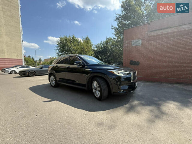 Черный Инфинити QX50, объемом двигателя 1.99 л и пробегом 112 тыс. км за 26000 $, фото 1 на Automoto.ua