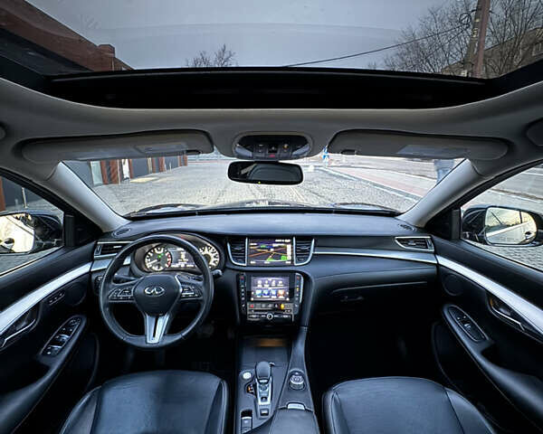 Черный Инфинити QX50, объемом двигателя 2 л и пробегом 137 тыс. км за 22500 $, фото 10 на Automoto.ua