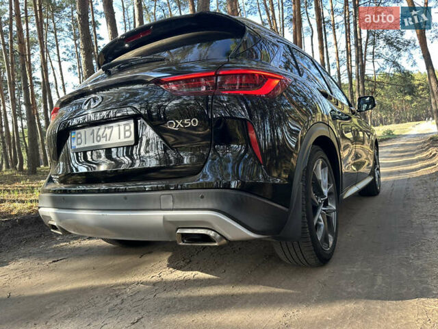 Чорний Інфініті QX50, об'ємом двигуна 2 л та пробігом 98 тис. км за 27500 $, фото 24 на Automoto.ua