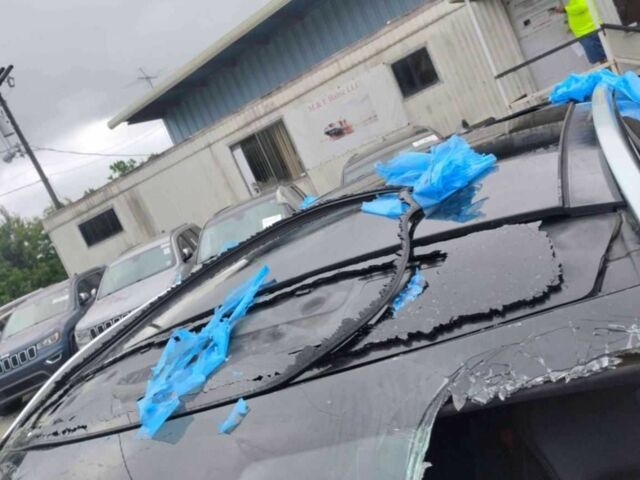 Черный Инфинити QX50, объемом двигателя 0 л и пробегом 140 тыс. км за 7700 $, фото 7 на Automoto.ua