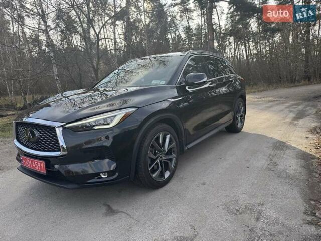 Черный Инфинити QX50, объемом двигателя 2 л и пробегом 60 тыс. км за 24800 $, фото 3 на Automoto.ua