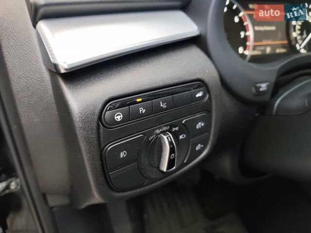 Черный Инфинити QX50, объемом двигателя 2 л и пробегом 130 тыс. км за 19700 $, фото 24 на Automoto.ua