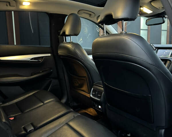 Черный Инфинити QX50, объемом двигателя 2 л и пробегом 137 тыс. км за 22500 $, фото 13 на Automoto.ua