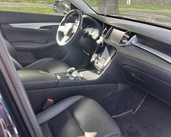 Чорний Інфініті QX50, об'ємом двигуна 2 л та пробігом 131 тис. км за 24500 $, фото 35 на Automoto.ua