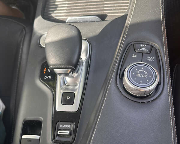 Чорний Інфініті QX50, об'ємом двигуна 2 л та пробігом 131 тис. км за 24500 $, фото 26 на Automoto.ua