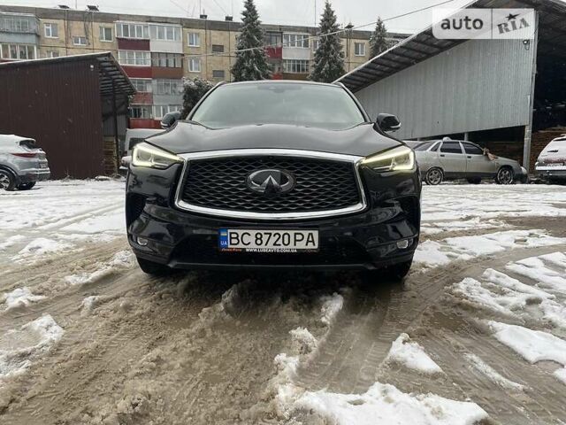 Чорний Інфініті QX50, об'ємом двигуна 2 л та пробігом 46 тис. км за 35000 $, фото 8 на Automoto.ua