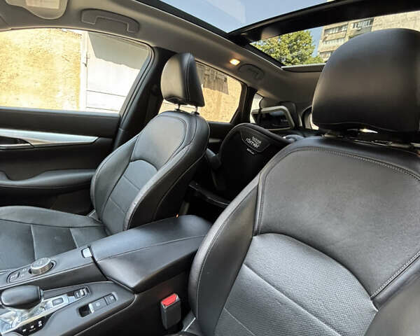 Черный Инфинити QX50, объемом двигателя 2 л и пробегом 155 тыс. км за 23500 $, фото 22 на Automoto.ua