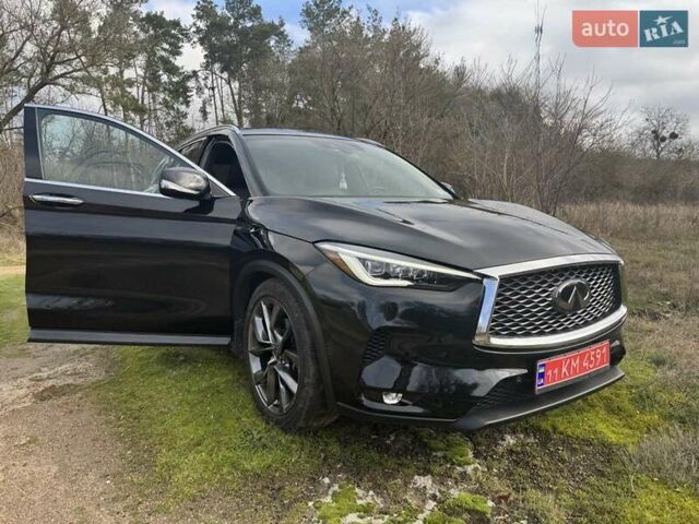Черный Инфинити QX50, объемом двигателя 2 л и пробегом 60 тыс. км за 24800 $, фото 4 на Automoto.ua