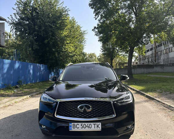 Чорний Інфініті QX50, об'ємом двигуна 2 л та пробігом 131 тис. км за 24500 $, фото 3 на Automoto.ua