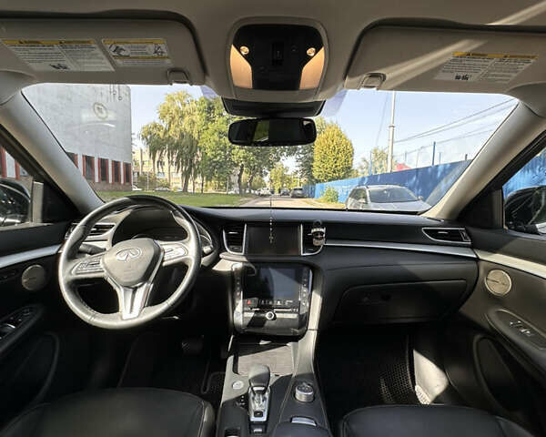 Чорний Інфініті QX50, об'ємом двигуна 2 л та пробігом 131 тис. км за 24500 $, фото 28 на Automoto.ua