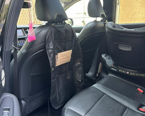 Черный Инфинити QX50, объемом двигателя 2 л и пробегом 155 тыс. км за 23500 $, фото 27 на Automoto.ua