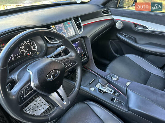 Чорний Інфініті QX50, об'ємом двигуна 2 л та пробігом 98 тис. км за 27500 $, фото 45 на Automoto.ua