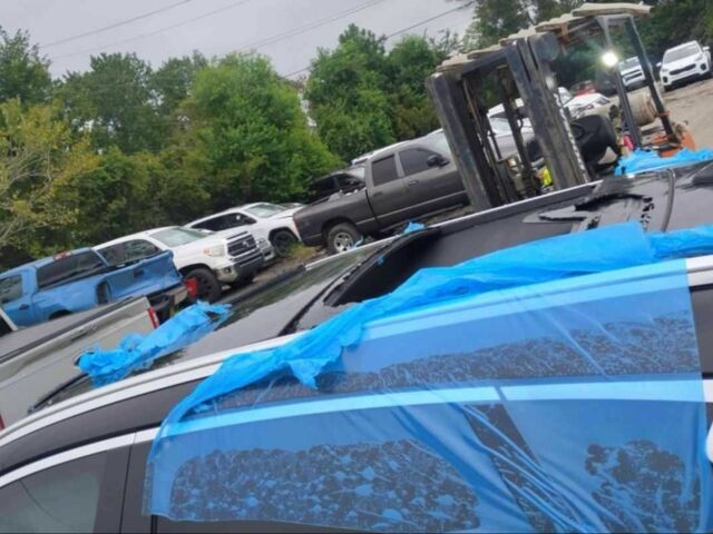 Черный Инфинити QX50, объемом двигателя 0 л и пробегом 140 тыс. км за 7700 $, фото 5 на Automoto.ua