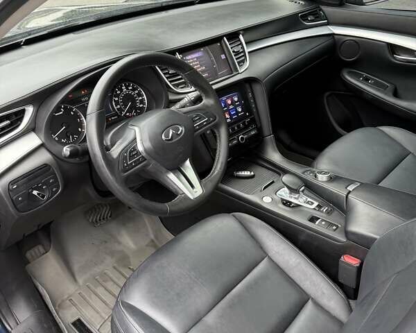 Черный Инфинити QX50, объемом двигателя 2 л и пробегом 180 тыс. км за 21700 $, фото 9 на Automoto.ua