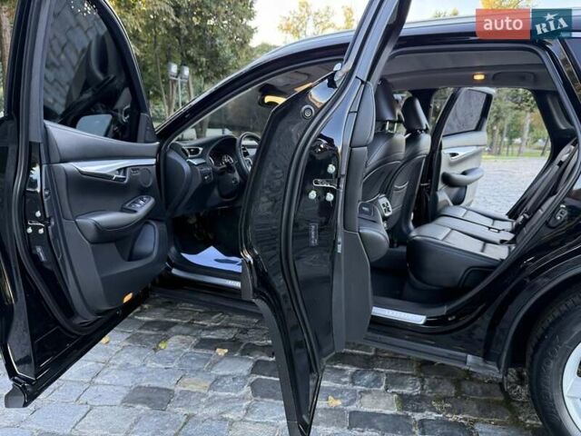 Черный Инфинити QX50, объемом двигателя 2 л и пробегом 84 тыс. км за 23999 $, фото 97 на Automoto.ua