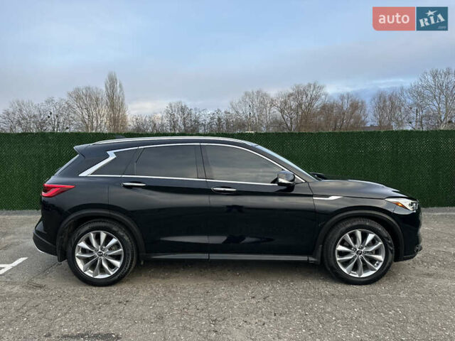 Черный Инфинити QX50, объемом двигателя 2 л и пробегом 79 тыс. км за 26200 $, фото 7 на Automoto.ua