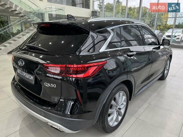 Черный Инфинити QX50, объемом двигателя 2 л и пробегом 135 тыс. км за 21950 $, фото 4 на Automoto.ua