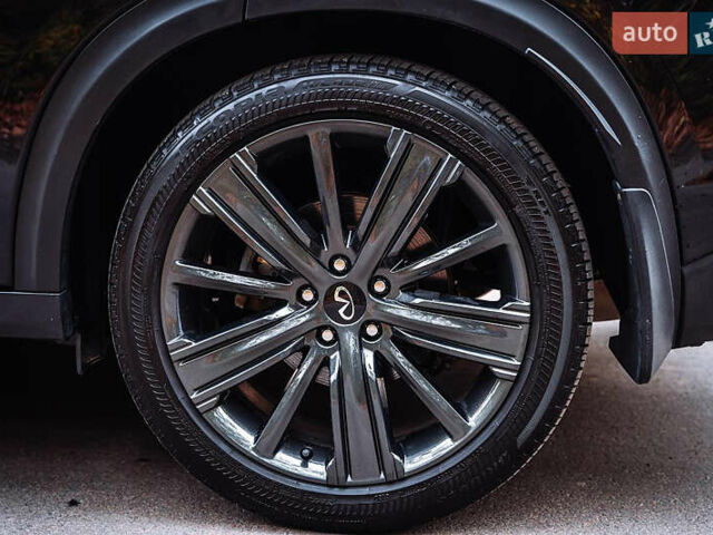 Черный Инфинити QX50, объемом двигателя 2 л и пробегом 64 тыс. км за 24500 $, фото 22 на Automoto.ua