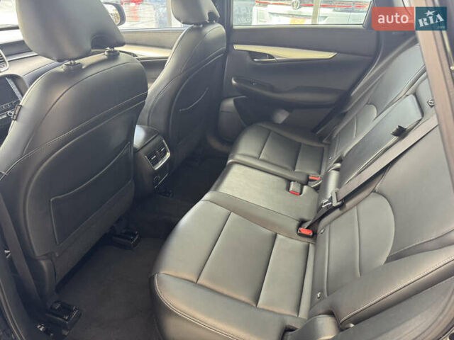 Черный Инфинити QX50, объемом двигателя 2 л и пробегом 135 тыс. км за 21950 $, фото 19 на Automoto.ua