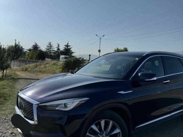 Черный Инфинити QX50, объемом двигателя 2 л и пробегом 80 тыс. км за 15300 $, фото 3 на Automoto.ua