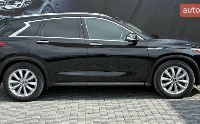 Чорний Інфініті QX50, об'ємом двигуна 1.99 л та пробігом 77 тис. км за 25555 $, фото 18 на Automoto.ua