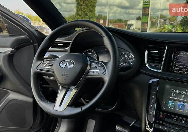 Чорний Інфініті QX50, об'ємом двигуна 2 л та пробігом 54 тис. км за 25888 $, фото 89 на Automoto.ua