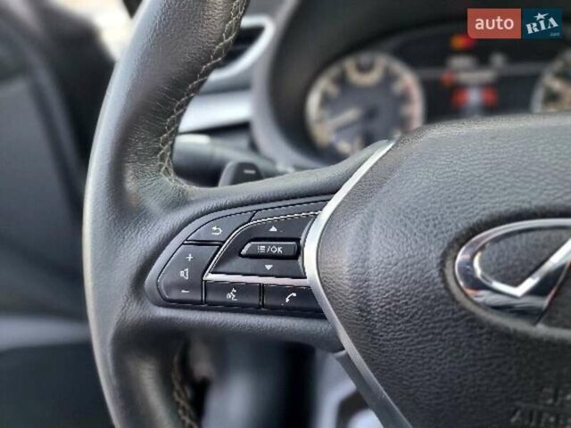Черный Инфинити QX50, объемом двигателя 2 л и пробегом 68 тыс. км за 23500 $, фото 49 на Automoto.ua